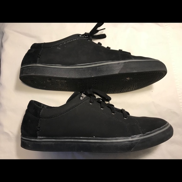 🌟 UGG leather suede men’s walking shoes - Picture 2 of 2